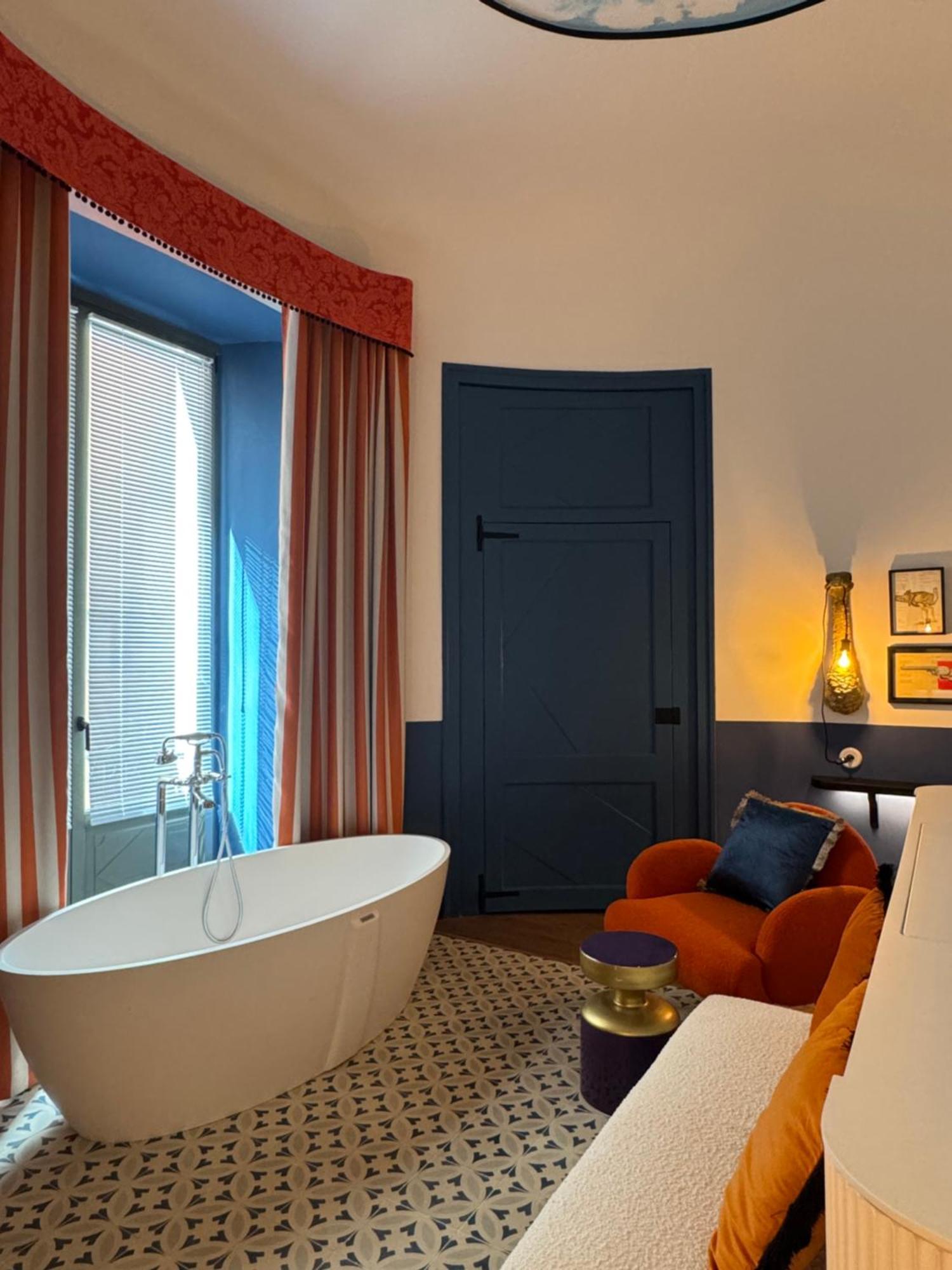 Hotel Divino & Apartments Figueres  Exterior photo
